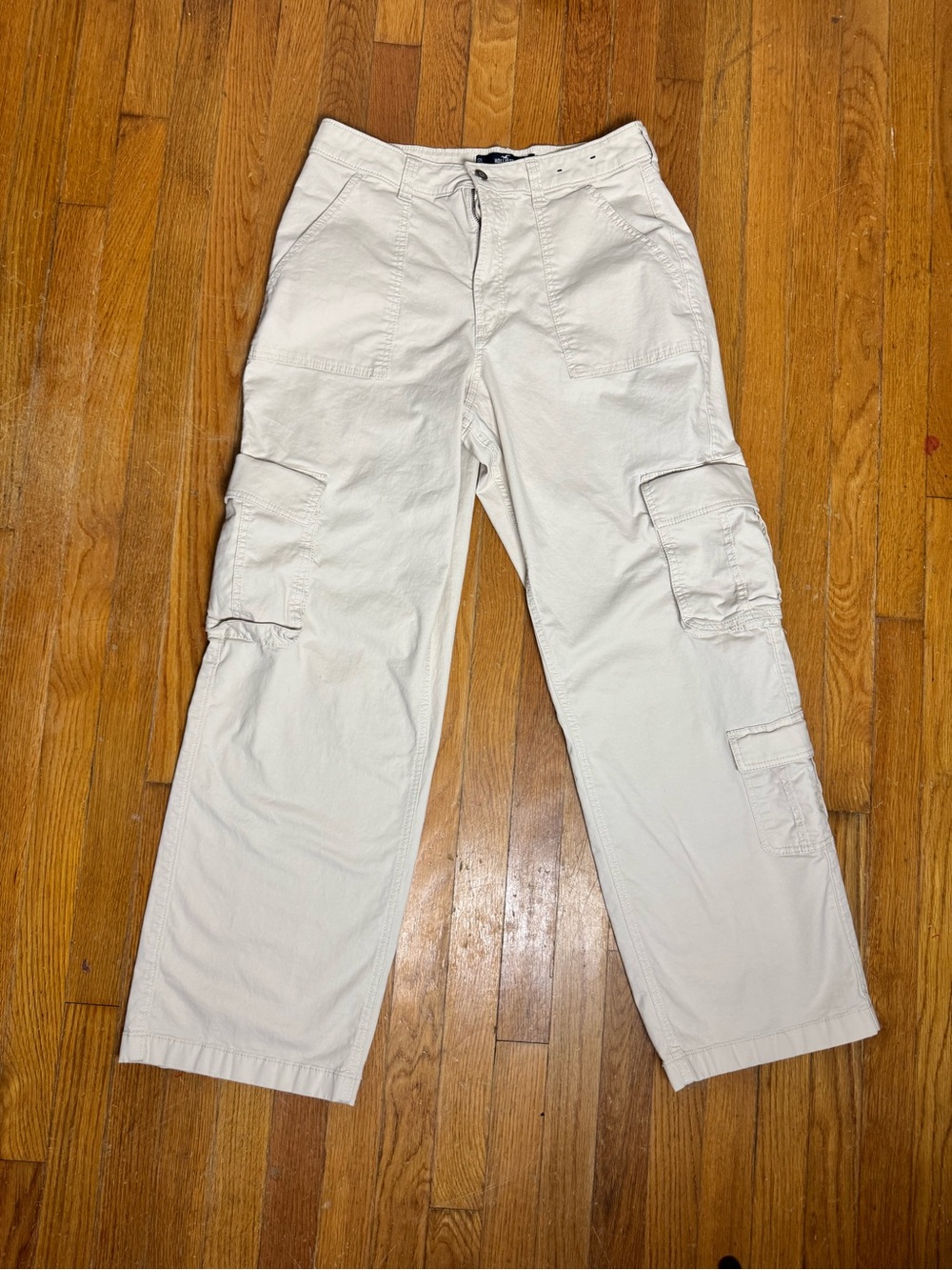 Hollister Wide Leg Cargo Pants in Off-White